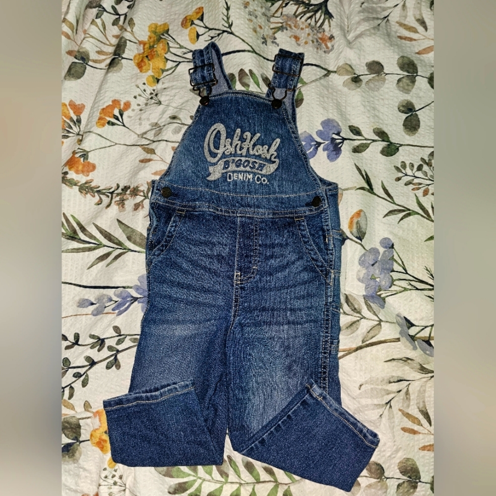Oshkosh Jean overalls size 2T